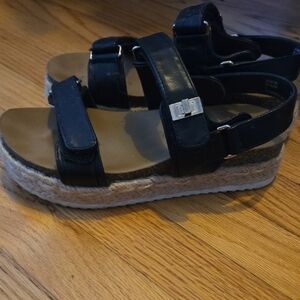 Steve Madden Black Strappy Platform Sandals Girls